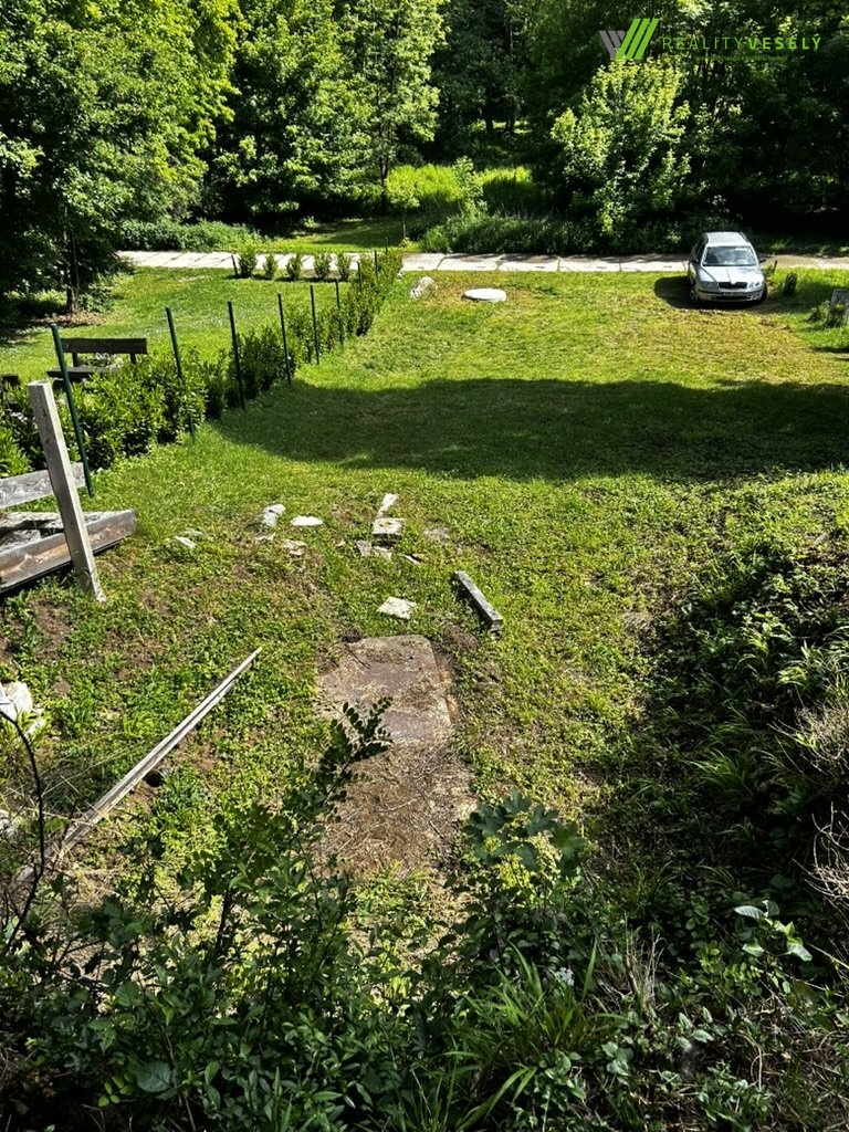 02B28852-6BD7-4064-A04F-D6C3D0D2DFB5_1_105_c