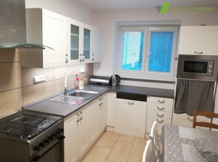 6d9b3e20-4cdd-4a64-b90b-7f54ab1d9f9b | Pronájem bytu, 2+1, 67 m²