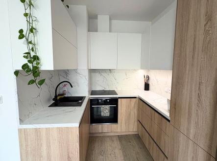 4 | Pronájem bytu, 2+kk, 50 m²