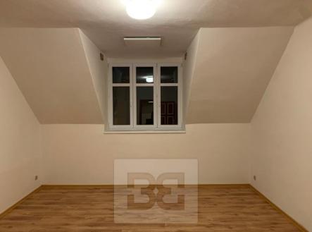 ALIU4871 | Pronájem bytu, 3+kk, 81 m²