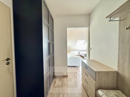IMG_5133 | Pronájem bytu, 1+kk, 38 m²