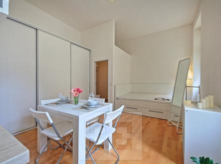 08_177 | Pronájem bytu, 1+kk, 31 m²