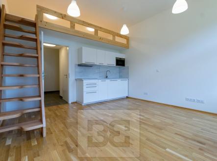 Pronájem bytu, 1+kk, 30 m² obrázek