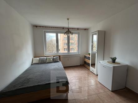 pokoj 2 | Pronájem bytu, 1+kk, 22 m²