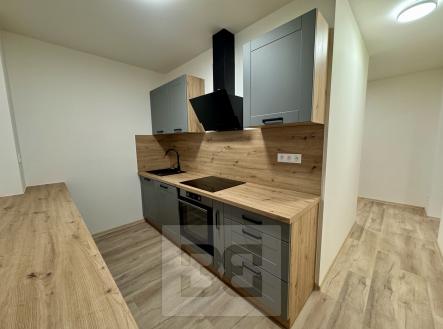 Pronájem bytu, 2+1, 50 m² obrázek