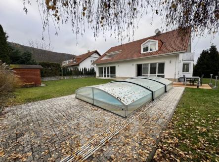 841DC5E1-31DA-40C1-BA0A-6C263485261E_1_105_c | Pronájem - dům/vila, 200 m²