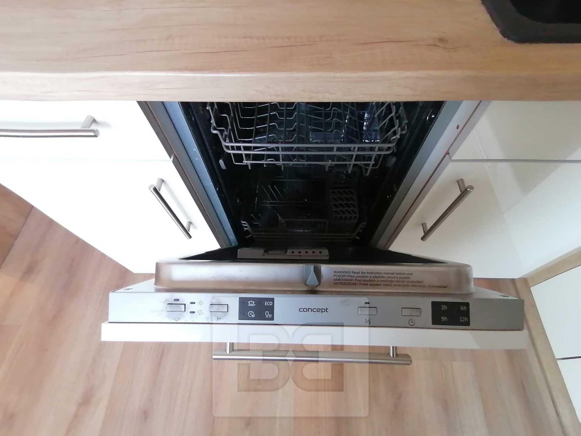 1c528fec-dfa0-47a4-ab29-70e2281bd533