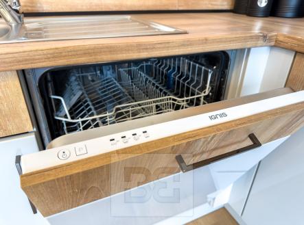 Myčka | Pronájem bytu, 2+kk, 40 m²