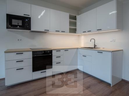 Kuchyň | Pronájem bytu, 2+kk, 66 m²