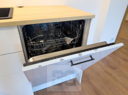 Myčka | Pronájem bytu, 2+kk, 66 m²