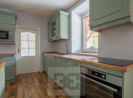Kuchyň | Pronájem - dům/vila, 140 m²