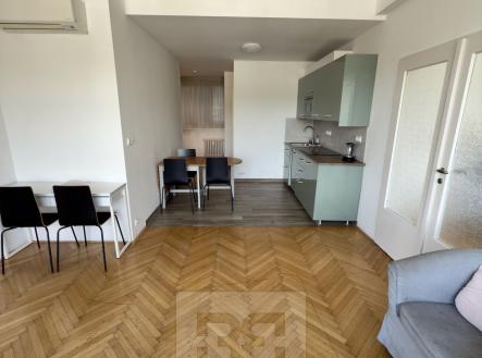 IMG_0043 | Pronájem bytu, 3+1, 82 m²