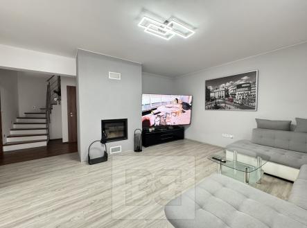 30004D93-E834-4E82-8060-B3470204F1FA_1_102_o | Pronájem - dům/vila, 123 m²