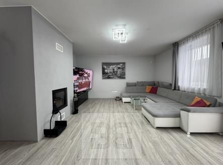 4752AE49-8C14-4505-8BF4-BA632F392372_1_102_o | Pronájem - dům/vila, 123 m²