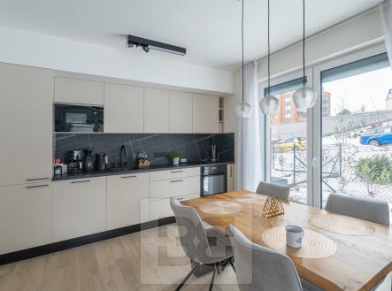 Kuchyň s jídelním stolem | Pronájem bytu, 2+kk, 58 m²