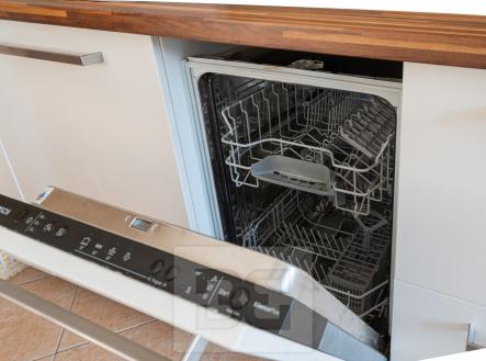 Myčka | Pronájem bytu, 2+1, 57 m²