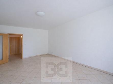 Obývací pokoj bez nábytku | Pronájem bytu, 1+1, 51 m²