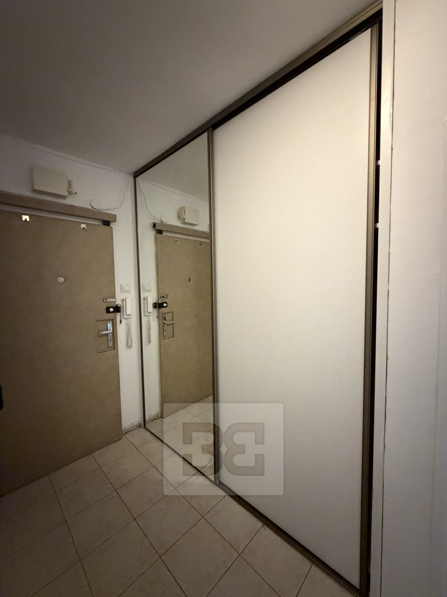 87524596-5815-47F4-B4B6-AA8C2FA96A4A