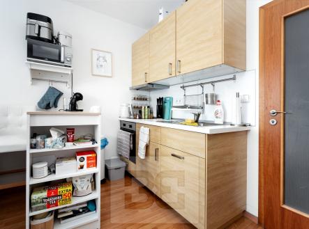 1 (4) | Prodej bytu, 1+kk, 31 m²