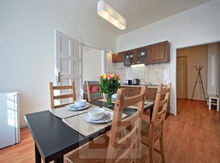 09_208 | Pronájem bytu, 2+kk, 47 m²