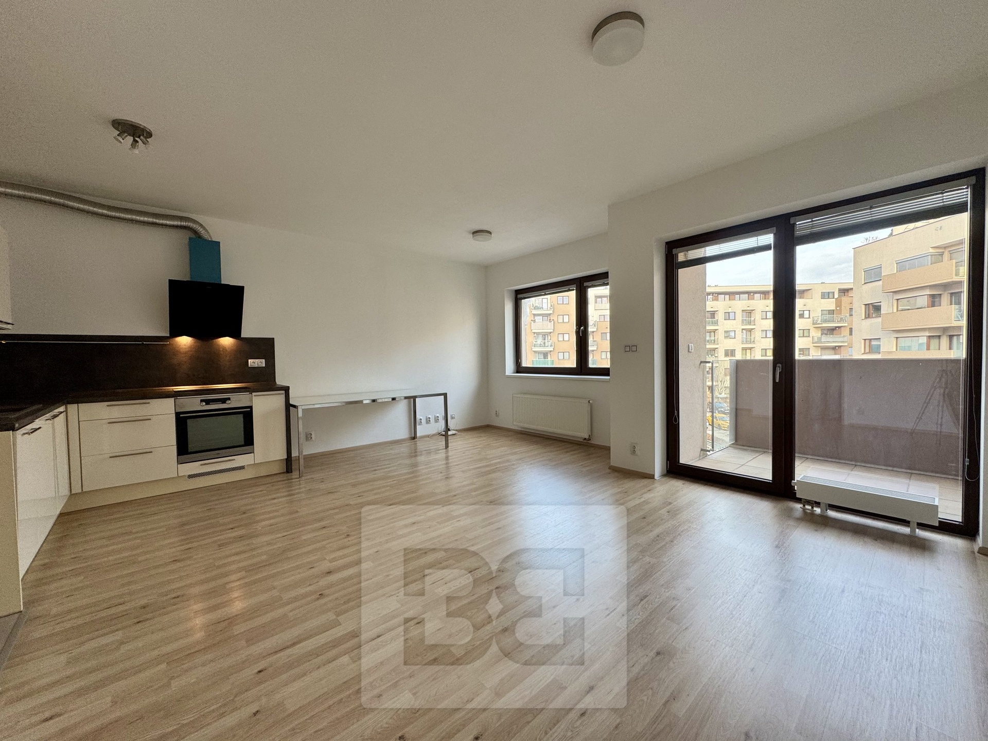 44170BCD-6317-48CE-B837-428F5D8025BA_1_201_a