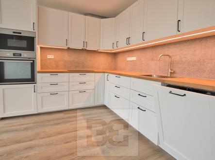 DSC_0046 | Pronájem bytu, 3+kk, 76 m²