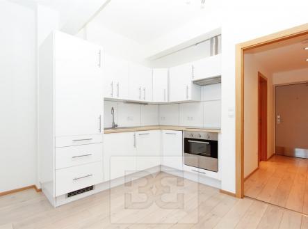 Pronájem bytu, 1+kk, 34 m²