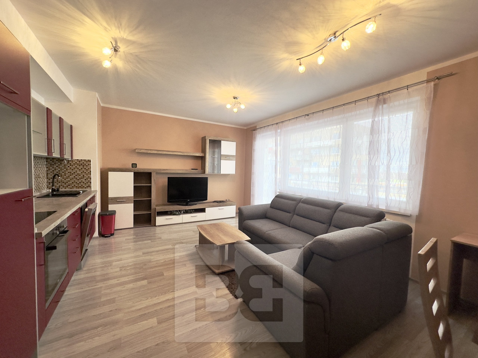 Pronájem byty 2+kk, 57 m² - Praha - Horní Měcholupy