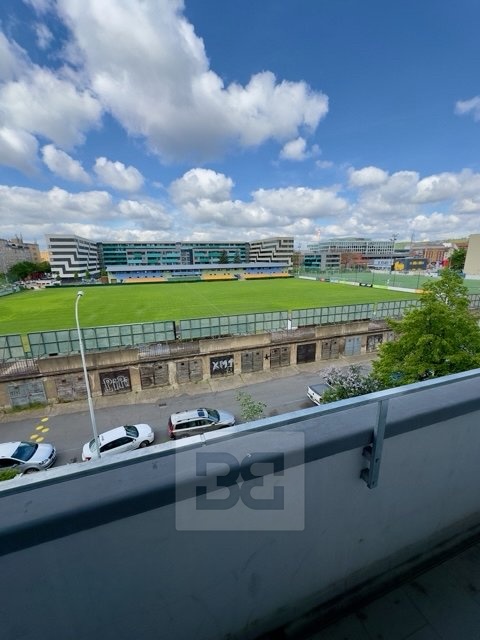 CA0214D2-8126-4F7F-A88B-214A27E89082