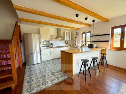 100C19B1-76EA-4387-9C15-8A88A7359F14 | Pronájem - dům/vila, 168 m²