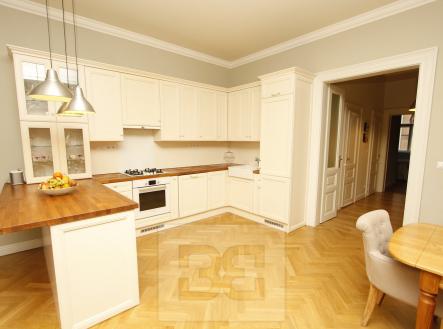 Pronájem bytu, 4+kk, 145 m²