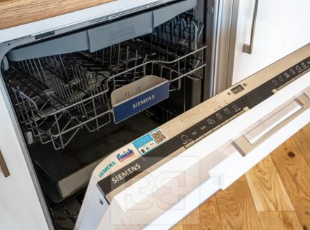 Spotřebiče Siemens | Prodej bytu, 2+kk, 66 m²