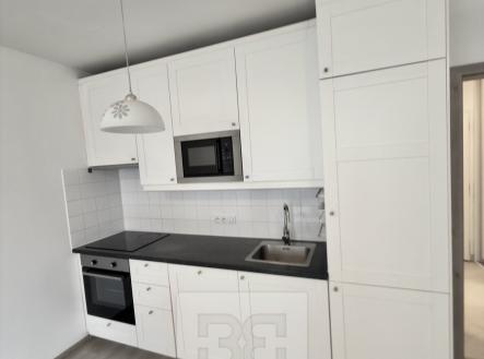 Pronájem bytu, 1+kk, 33 m²