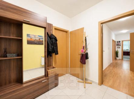 37DF34FA-9AF7-417A-87F8-9AB1EB3ABD9E | Pronájem bytu, 3+kk, 94 m²