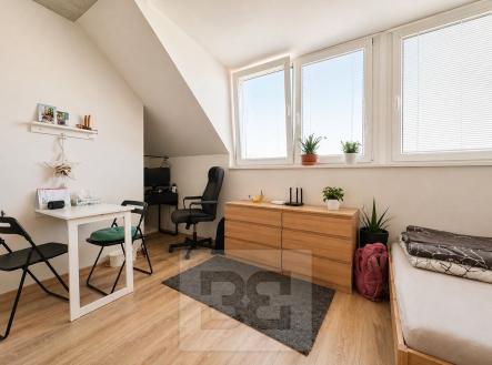 69C53CC6-D8A9-4FC4-9269-FEC0A07CBE89 | Pronájem bytu, 1+kk, 38 m²