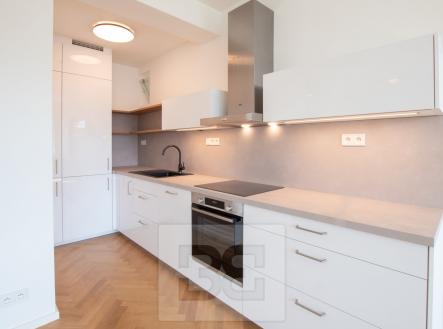 Kuchyň | Pronájem bytu, 3+kk, 70 m²