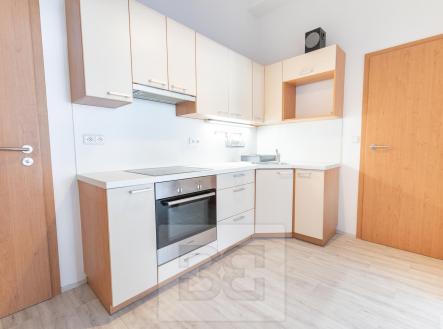 Kuchyň | Pronájem bytu, 2+kk, 47 m²