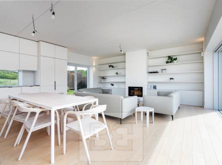 1 (19) | Prodej - dům/vila, 177 m²