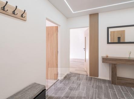 Předsíň | Pronájem bytu, 2+1, 52 m²