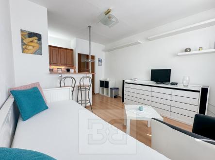 Obývací prostor | Pronájem bytu, 1+kk, 24 m²