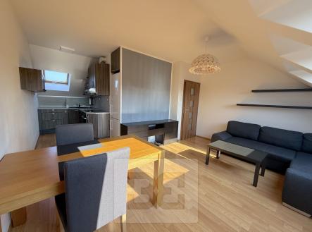 Pronájem bytu, 3+kk, 67 m² obrázek