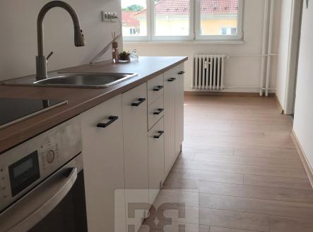 Kuchyně 2 | Pronájem bytu, 2+kk, 49 m²