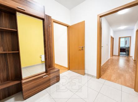 BD3D9D2B-7BD4-46F0-9321-3F0E736B8068 | Pronájem bytu, 3+kk, 94 m²