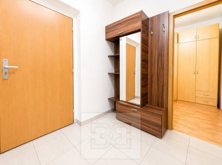 0F0DCE46-CFBF-49D1-843D-DC38CB72BFCC | Pronájem bytu, 3+kk, 94 m²