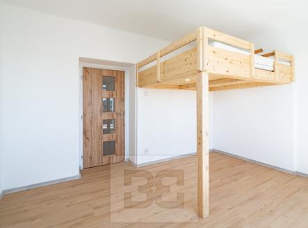 Větší pokoj | Pronájem bytu, 2+1, 63 m²