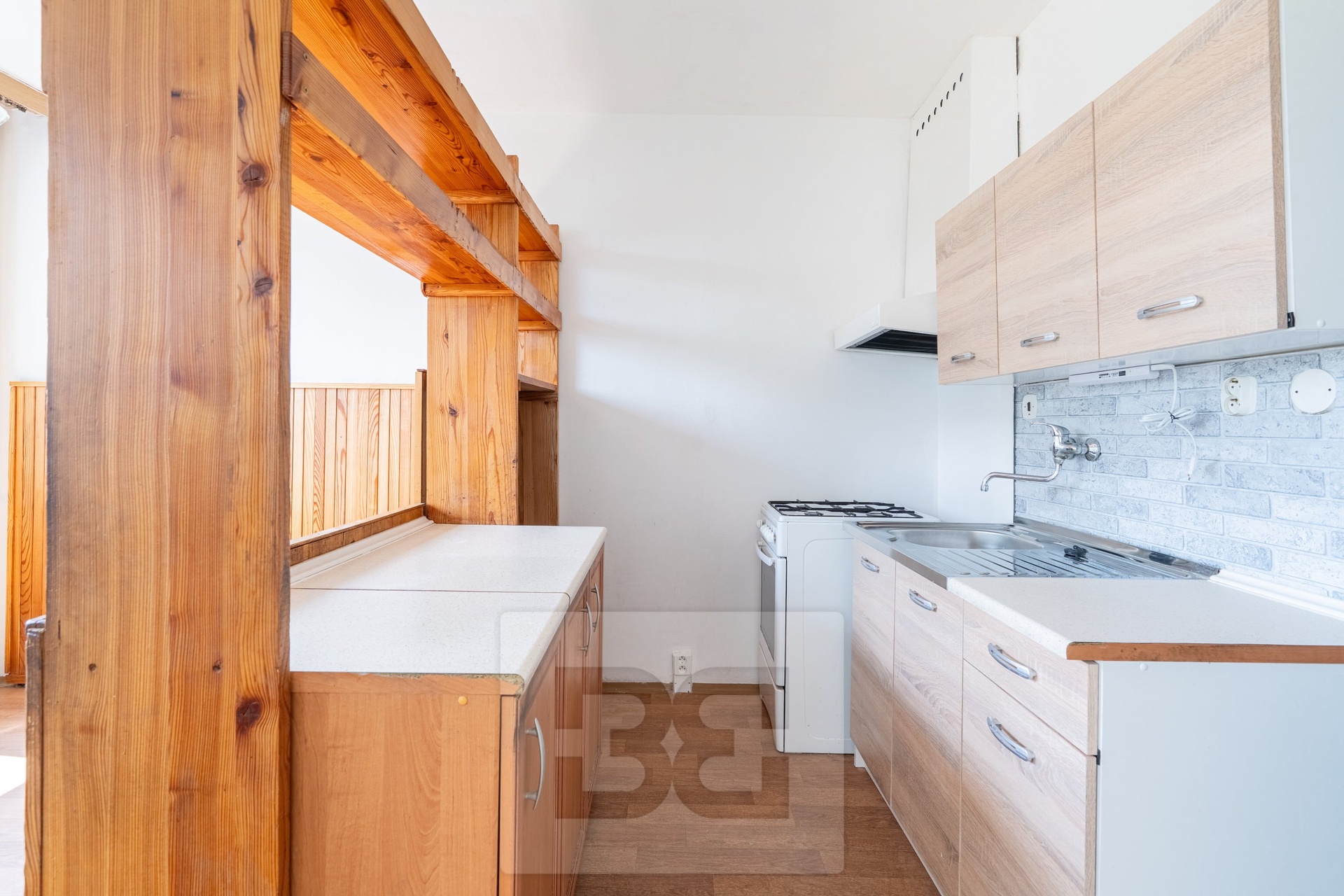 Pronájem bytu 3+1 64 m², Praha - Kobylisy