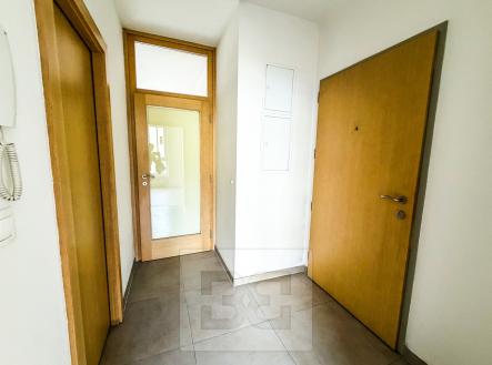 3223344A-7993-471D-9376-1C32626B14FA | Pronájem bytu, 2+kk, 48 m²