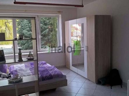 Pronájem bytu, 2+kk, 70 m²