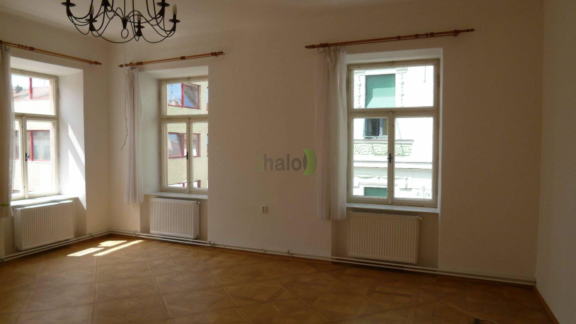 Pronájem 3+1 České Budějovice, Dr.Stejskala - centrum