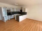 Pronájem bytu, 2+kk, 76 m²